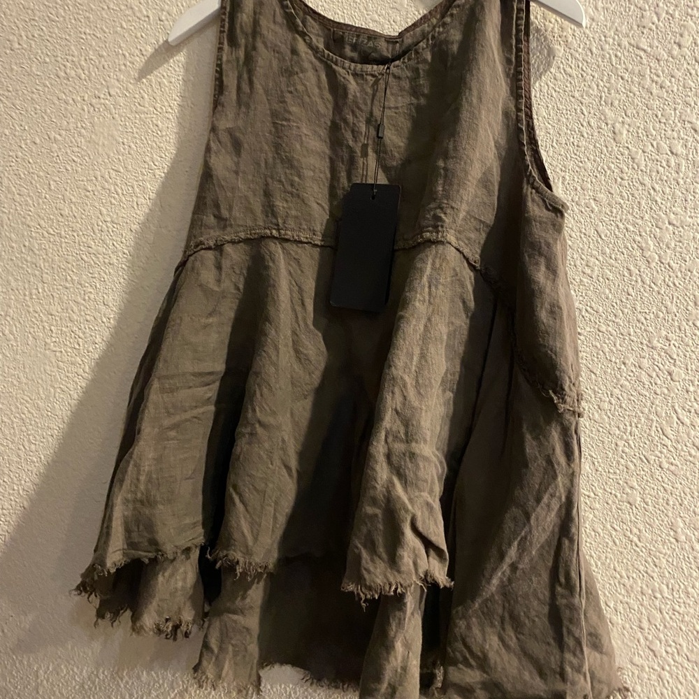 Grizas Taupe Linen Top Hi~Low Ruffled Frayed Linen Tank Size L.